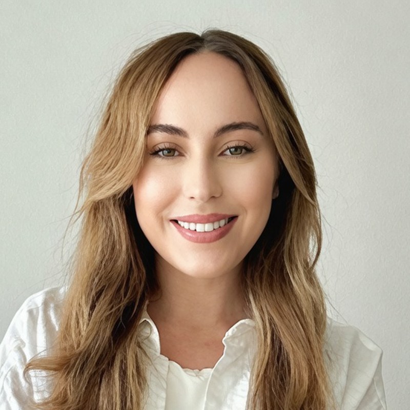 Alysia Medina, Clinician